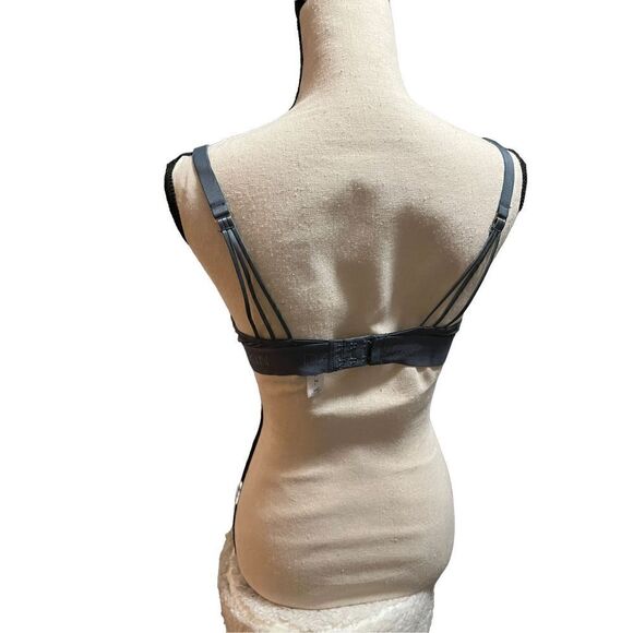 Danskin 34c Bra gray color good condition - Picture 3 of 3